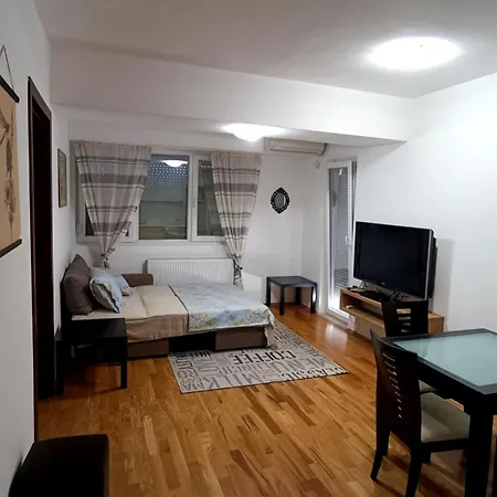 Apartment 27