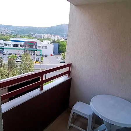 27 Skopje
