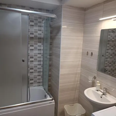Apartment 27